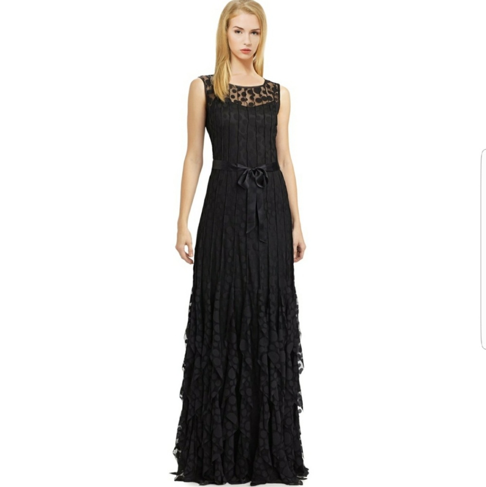 Teri Jon sheer dot gown!